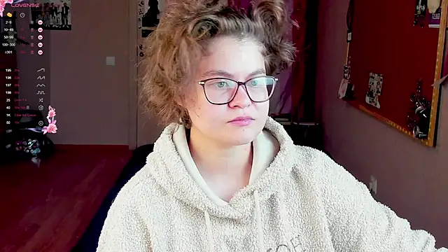 Snapshot of Sashy_Way chatting on 12.15.24 Sashy Way online show from 12.15.24