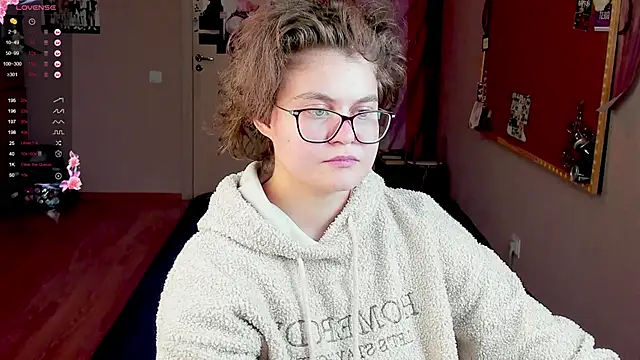 Snapshot of Sashy_Way chatting on 12.15.24 Sashy Way online show from 12.15.24