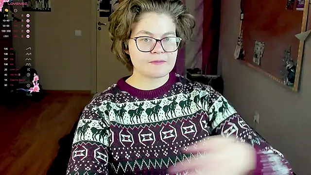 Snapshot of Sashy_Way chatting on 01.05.25 Sashy Way online show from 01.05.25