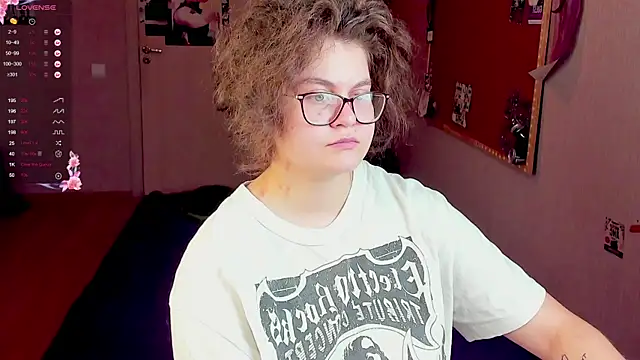 Snapshot of Sashy_Way chatting on 01.11.25 Sashy Way online show from 01.11.25