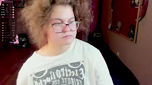 Snapshot of Sashy_Way chatting on 01.26.25 Sashy Way online show from 01.26.25