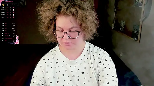 Snapshot of Sashy_Way chatting on 02.13.25 Sashy Way online show from 02.13.25