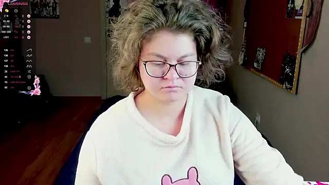 Snapshot of Sashy_Way chatting on 03.08.25 Sashy Way online show from 03.08.25