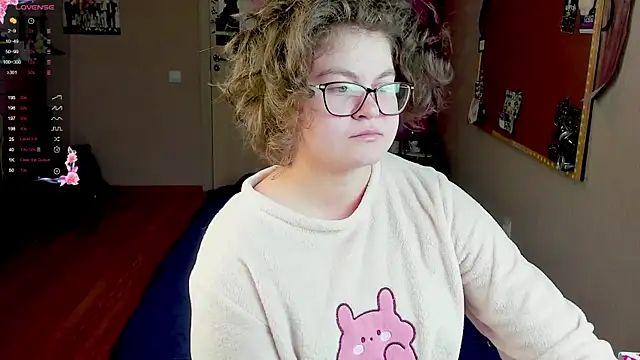 Snapshot of Sashy_Way chatting on 03.09.25 Sashy Way online show from 03.09.25