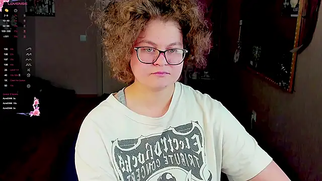 Snapshot of Sashy_Way chatting on 03.15.25 Sashy Way online show from 03.15.25