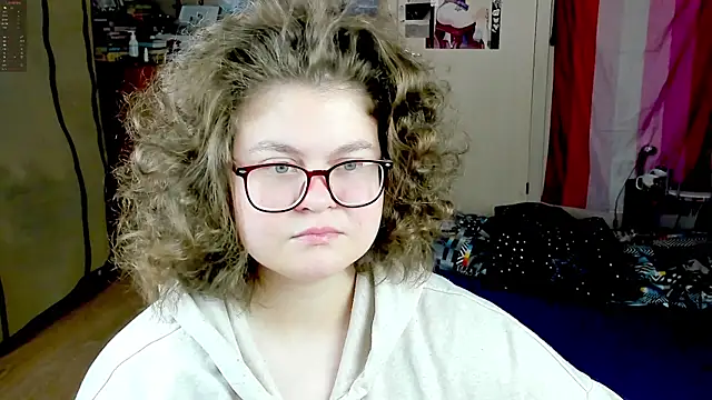 Snapshot of Sashy_Way chatting on 10.23.25 Sashy Way online show from 10.23.25