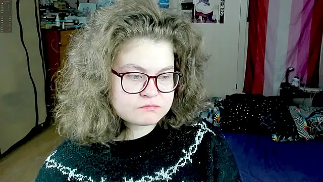 Snapshot of Sashy_Way chatting on 10.24.25 Sashy Way online show from 10.24.25