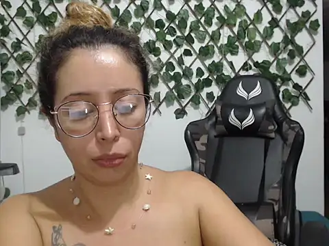 jeiana4u online show from 04.28.26