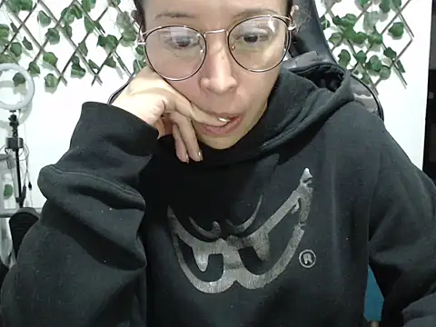 jeiana4u online show from 05.04.26