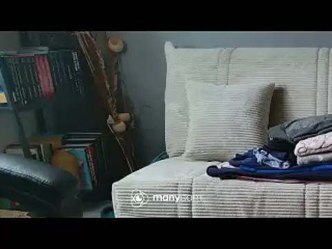 Snapshot of lolacharly@xh chatting on 01.18.25 lolacharlyxh online show from 01.18.25