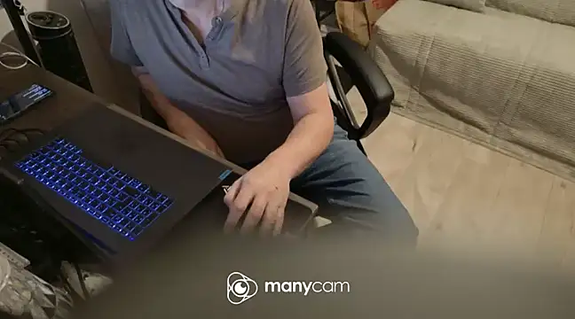 Snapshot of lolacharly@xh chatting on 01.24.25 lolacharlyxh online show from 01.24.25