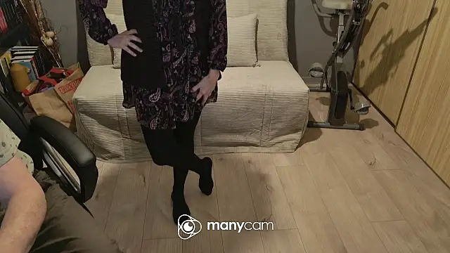 Snapshot of lolacharly@xh chatting on 02.01.25 lolacharlyxh online show from 02.01.25