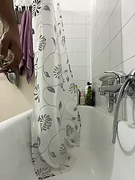 Snapshot of vinzpnr210 chatting on 01.30.25 vinzpnr210 online show from 01.30.25