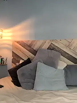 EmmilyBrant online show from 12.31.24