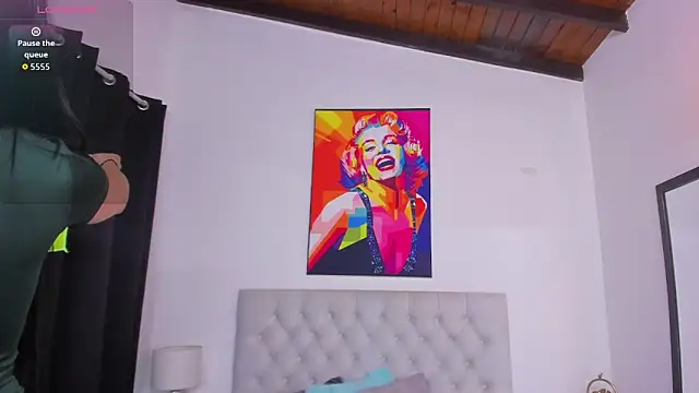 KristalFoxx online show from 11.11.25