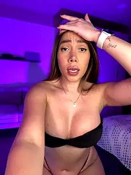 Snapshot of Condes_carmen chatting on 11.06.25 Condes carmen online show from 11.06.25