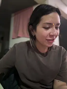 Snapshot of Mila_Morgan chatting on 11.14.25 Mila Morgan online show from 11.14.25