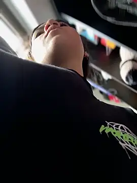 Snapshot of Mila_Morgan chatting on 11.26.25 Mila Morgan online show from 11.26.25