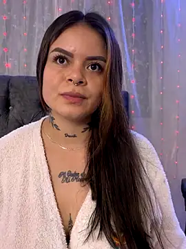 Snapshot of ivanna_rivera chatting on 11.12.25 ivanna rivera online show from 11.12.25