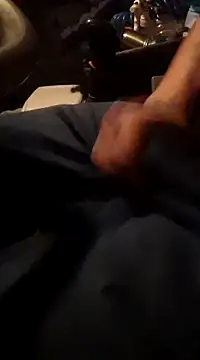 Snapshot of TuBandi2 chatting on 02.14.25 TuBandi2 online show from 02.14.25