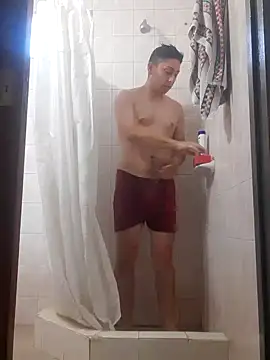 Snapshot of TuBandi2 chatting on 02.15.25 TuBandi2 online show from 02.15.25