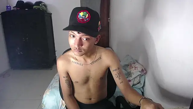 Snapshot of Sxntisaul__ chatting on 02.06.25 Sxntisaul online show from 02.06.25