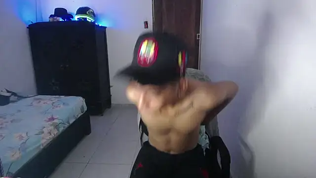 Snapshot of Sxntisaul__ chatting on 02.07.25 Sxntisaul online show from 02.07.25