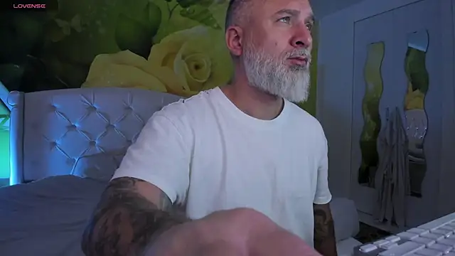 BlowMyXXL online show from 01.18.26