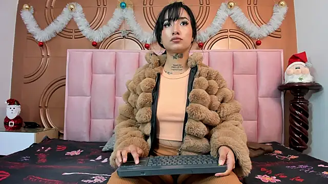 emmily keller19 online show from 01.06.25