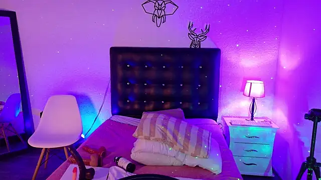 Snapshot of Cuckold_lover69 chatting on 02.12.25 Cuckold lover69 online show from 02.12.25