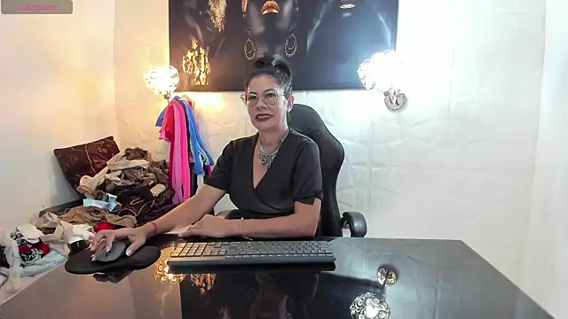 miss lucero1 online show from 11.07.25