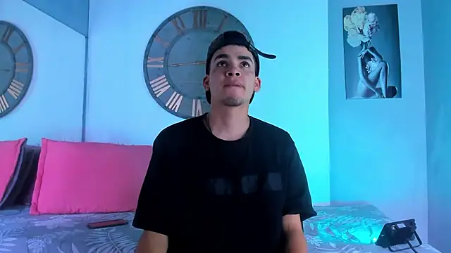 Mike 0233  online show from 12.31.24