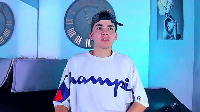 Mike 0233  online show from 01.03.25