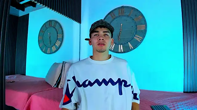 Mike 0233  online show from 02.02.25