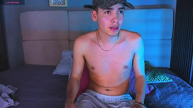 Mike 0233  online show from 02.18.25