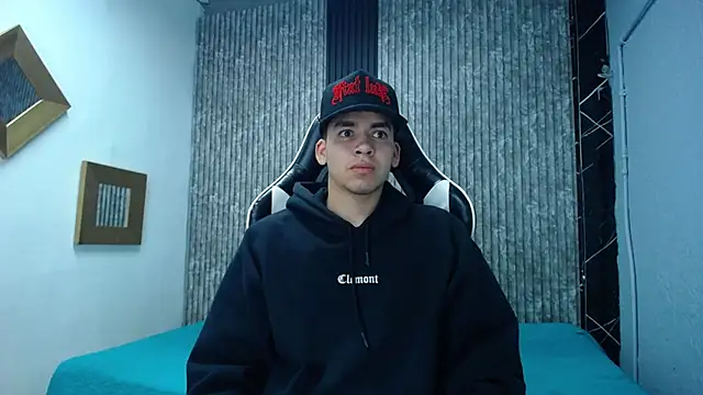 Mike 0233  online show from 11.21.25