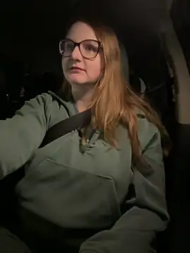 Snapshot of GingerSnap33 chatting on 01.23.25 GingerSnap33 online show from 01.23.25