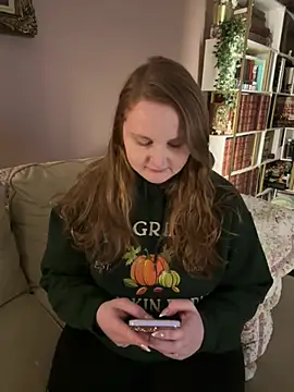 Snapshot of GingerSnap33 chatting on 02.22.25 GingerSnap33 online show from 02.22.25