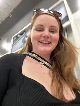 Snapshot of GingerSnap33 chatting on 03.02.25 GingerSnap33 online show from 03.02.25