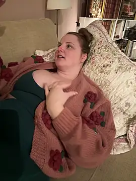 Snapshot of GingerSnap33 chatting on 03.07.25 GingerSnap33 online show from 03.07.25