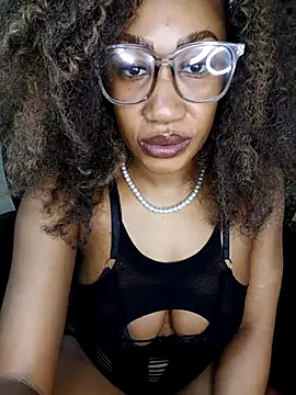 Puneee Lucee online show from 12.19.25