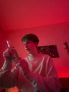 Maxi170301 online show from 04.26.26