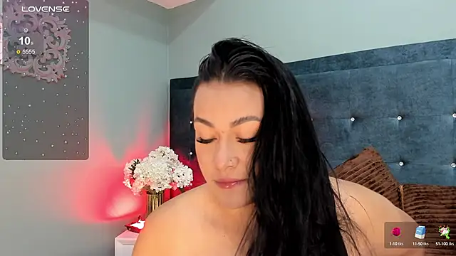 Miss Ambeer online show from 03.04.25