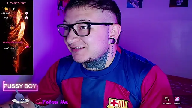 Snapshot of princeFtm chatting on 11.09.25 princeFtm online show from 11.09.25