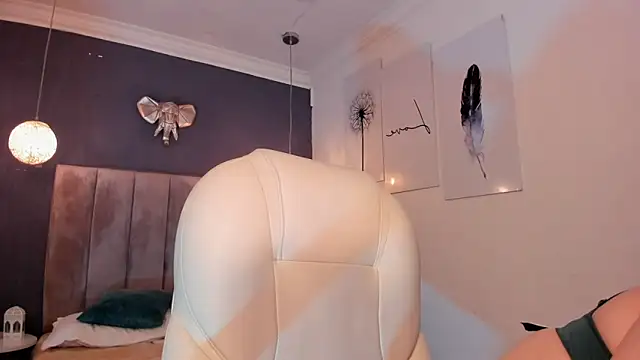 Snapshot of Maaiitee chatting on 12.01.24 Maaiitee online show from 12.01.24