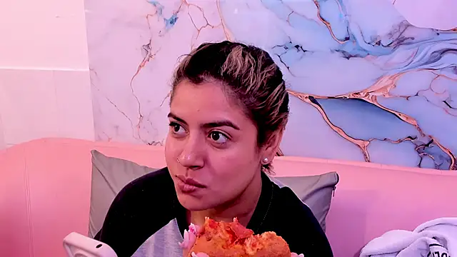 taylor cupper online show from 11.08.25