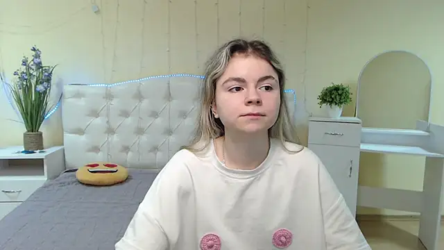 TinaRedly online show from 01.19.25