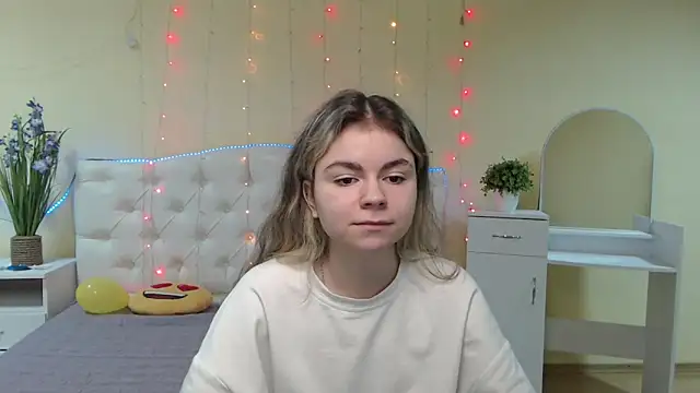 TinaRedly online show from 01.20.25