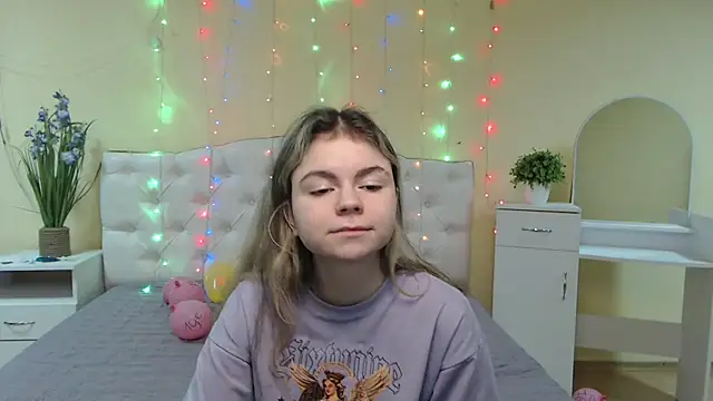 TinaRedly online show from 01.23.25