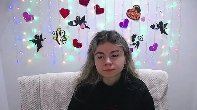 TinaRedly online show from 01.30.25